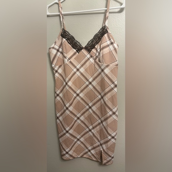 No Boundaries Tan Plaid Dress with Black Lace - Picture 1 of 2